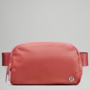 Lululemon- Everywhere Belt Bag- Briar Rose
